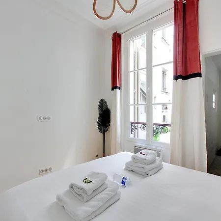 1 Bdr 2 P - Parc Monceau Appartamento Parigi